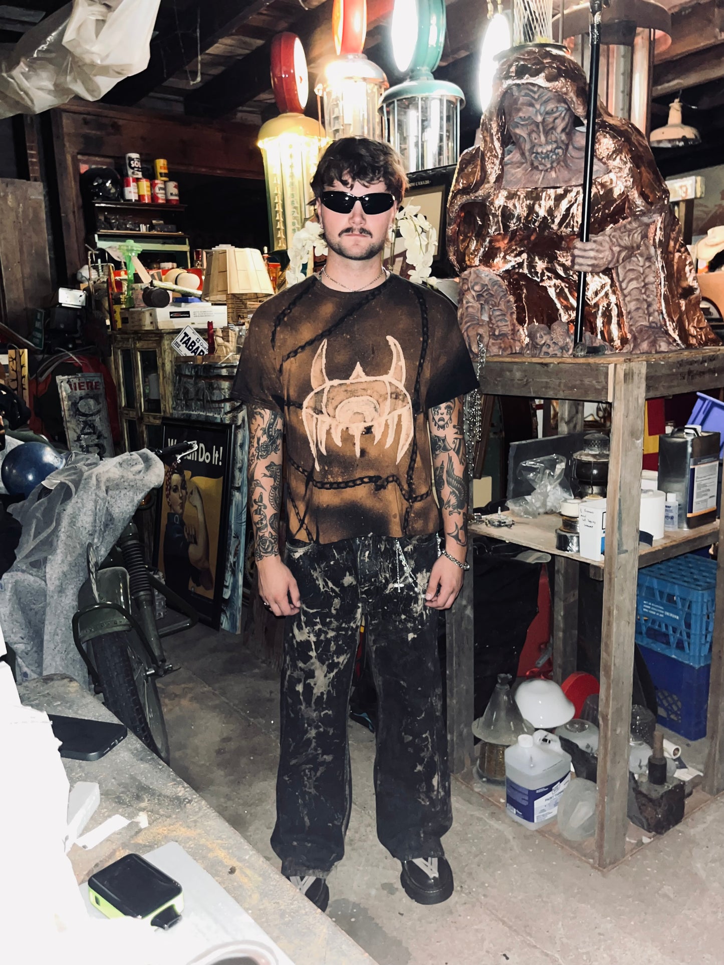 ALL SEEING EYE CHAIN TEE SIZE L 1OF1