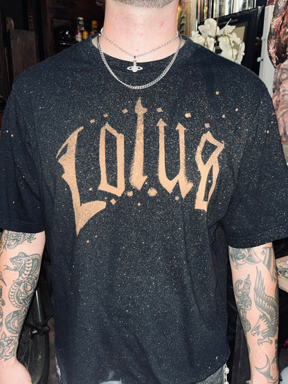 CHAINED HEART TEE 1OF1