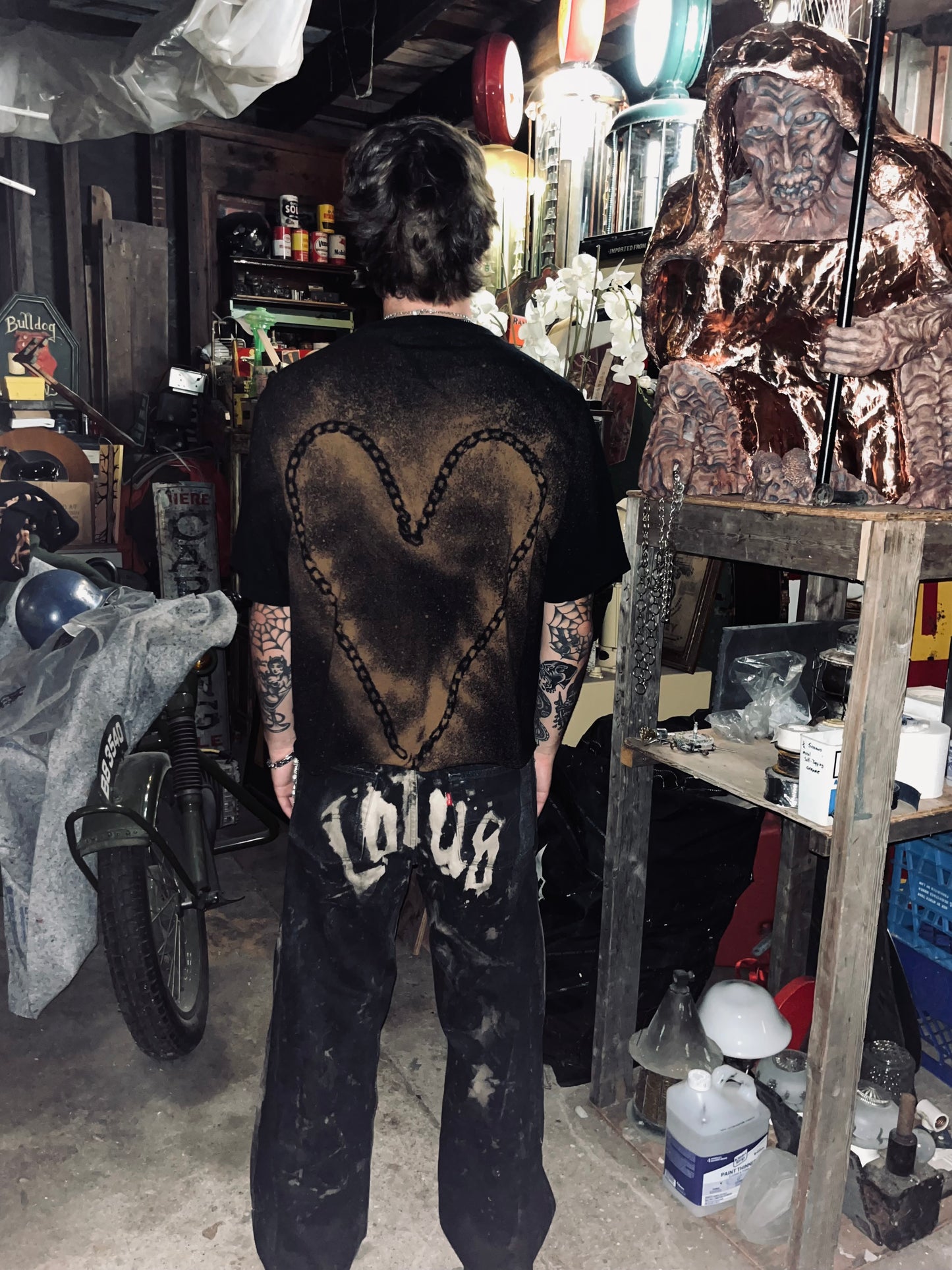 CHAINED HEART TEE 1OF1