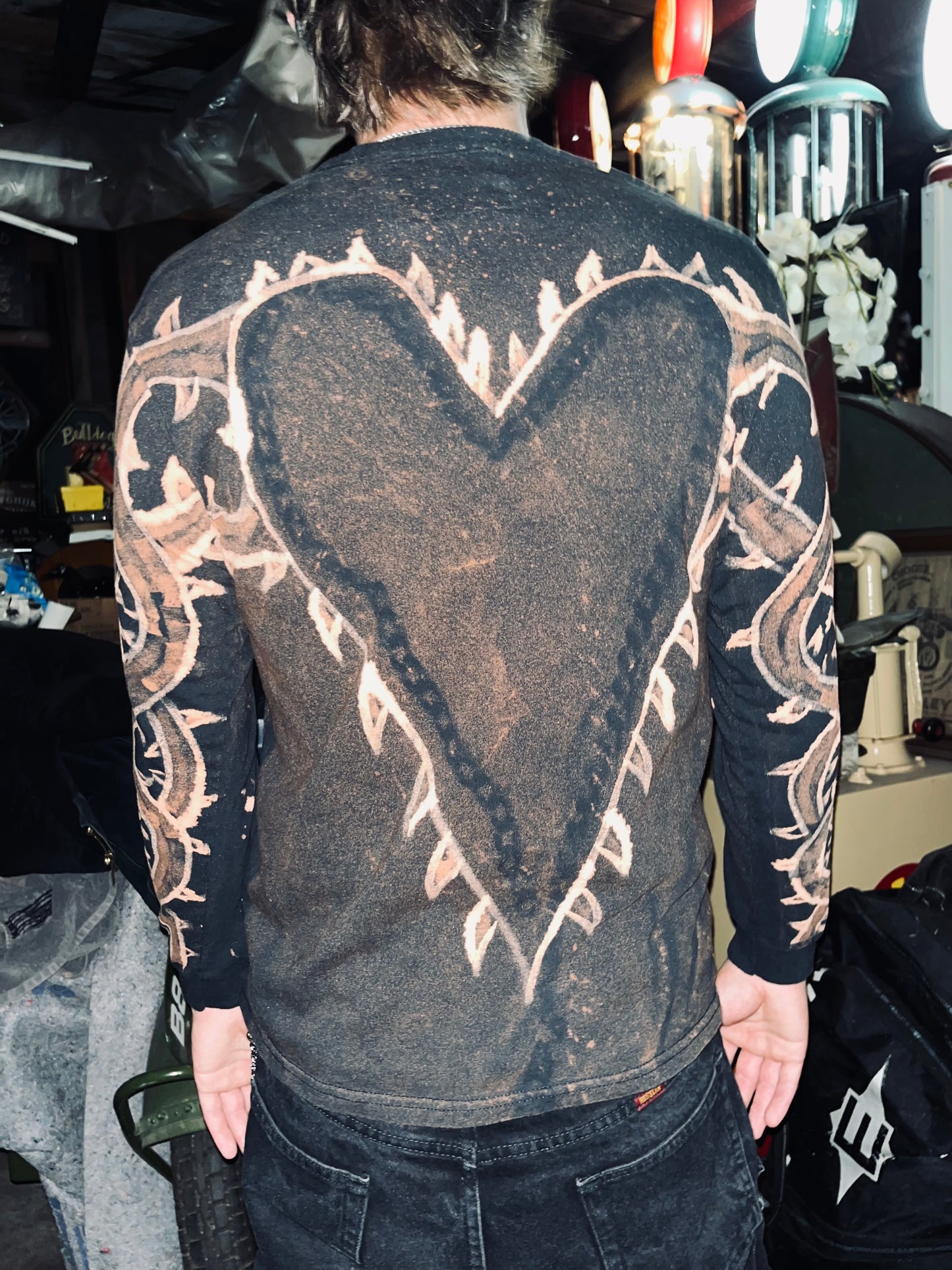 THORNED HEARTS LONG SLEEVE