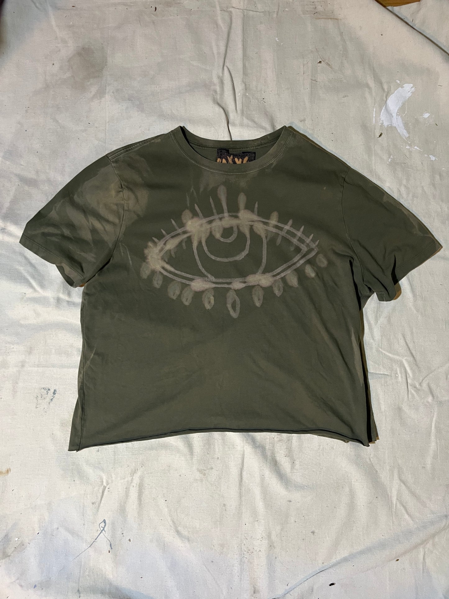 FADED EYE TEE